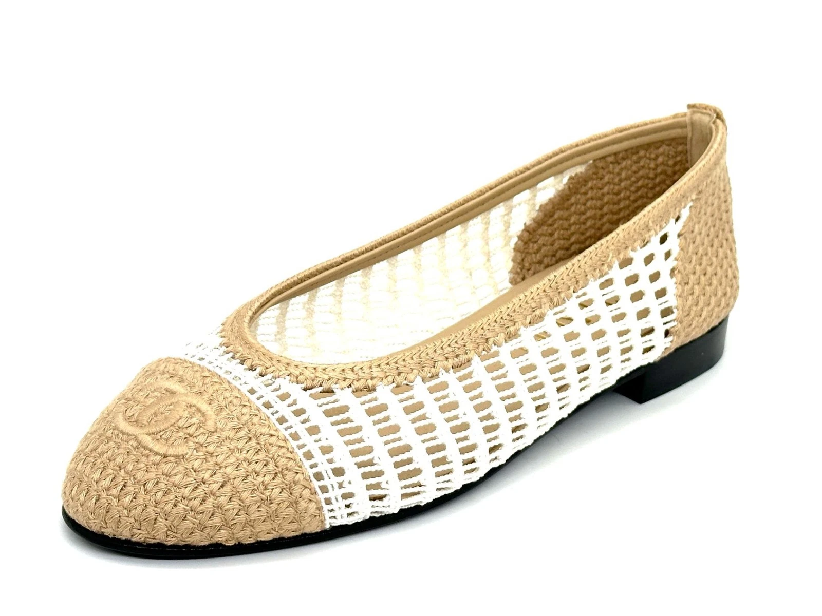CHANEL 25P CC Raffia Crochet Woven Two Tone Cap Toe Ballerina Ballet Flat Shoes